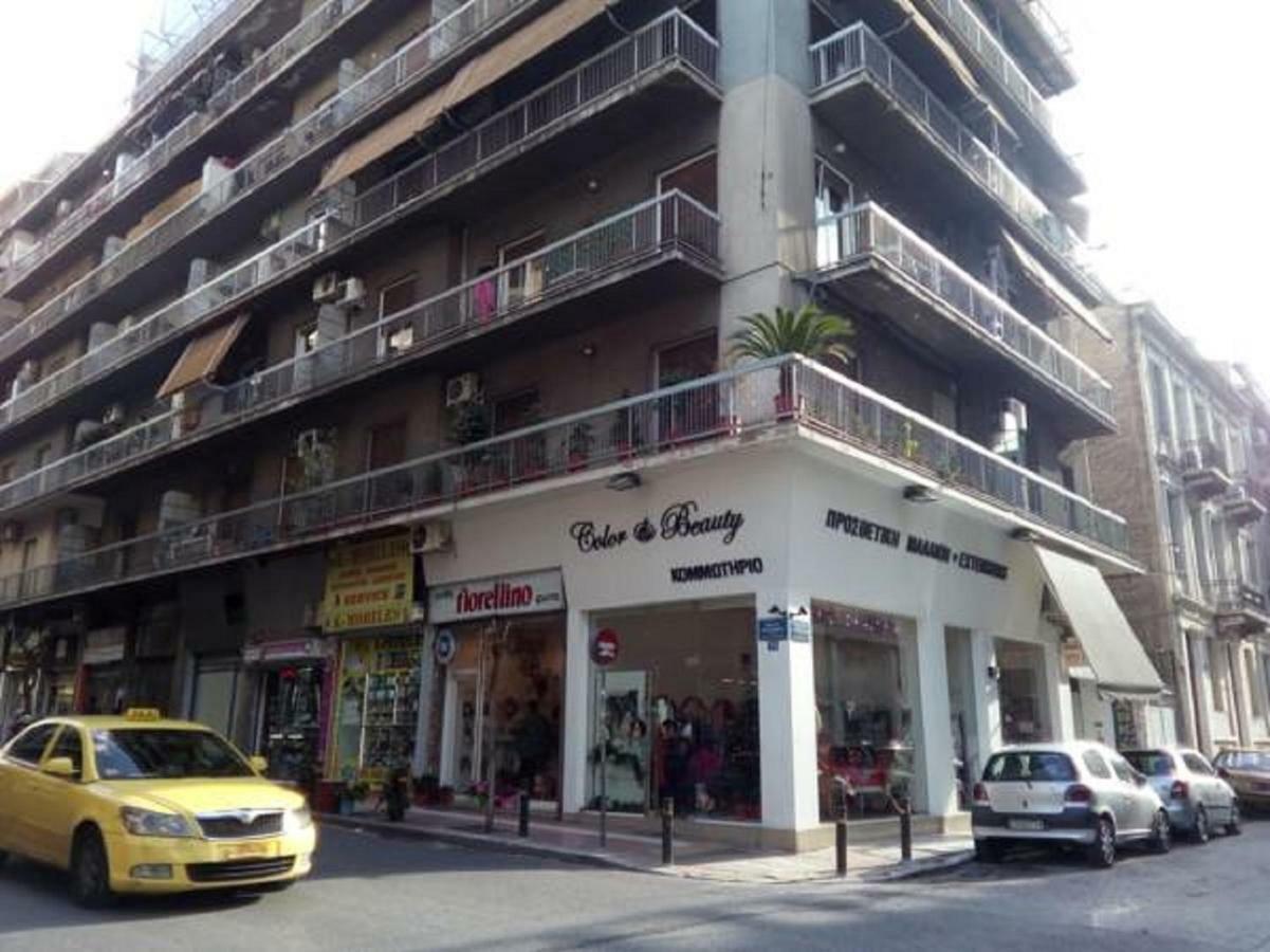 Comfortable inexpensive apartmets near metro Athen Eksteriør bilde